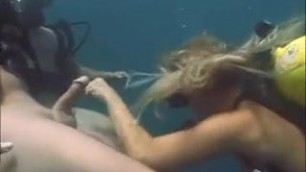 Scuba double blowjob