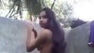 Desi Indian girl showing boobs