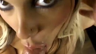 Great eyes – looking into your eyes while giving a nice blowjob